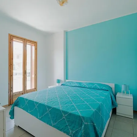 Incantevole Appartamento Con Terrazza Vista Monte Conero Ombrellone Con Due Lettini Inclusi * Marcelli