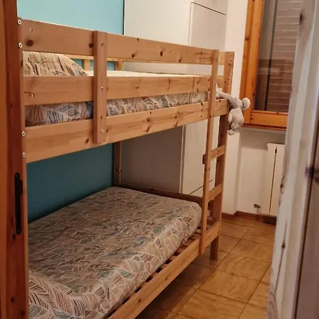 Incantevole Appartamento Con Terrazza Vista Monte Conero Ombrellone Con Due Lettini Inclusi Apartament