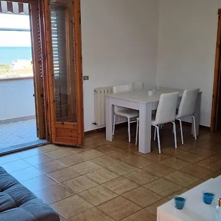 Incantevole Appartamento Con Terrazza Vista Monte Conero Ombrellone Con Due Lettini Inclusi Apartament Marcelli